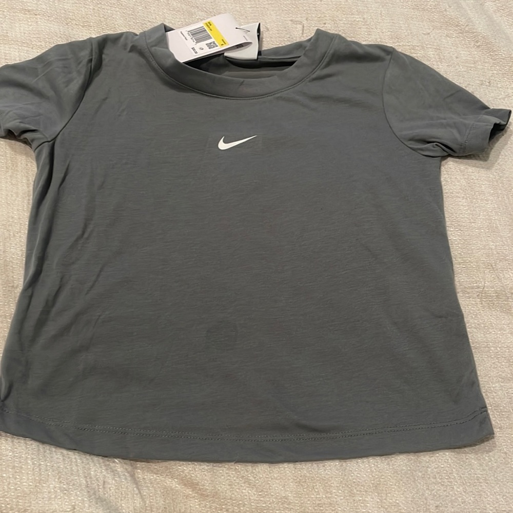 Nike tee